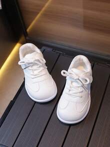 儿童休闲鞋，2025 年新款，流行女童/男童运动鞋，运动鞋，简约设计，鞋底柔软耐用（请根据实际脚长选择）