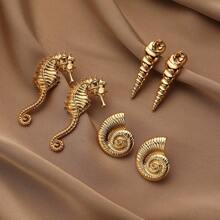 TUANZISP 1 Pair Exaggerated Vintage Gold Sea Element Women Earrings, Bohemian Textured Wave, Seahorse, Shell Stud Earrings, Fashionable Luxurious Asymmetrical Geometric Spiral Earrings Jewelry