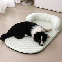 Breathable Spring Summer Cooling Large Dog Bed Ati-Slip Bed With Pillow Silk Fabric Dog Bed Small Dog Cushion Pet