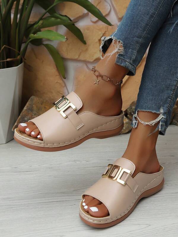 2025 Fashion Versatile Open Toe Solid Retro Bohemian Hollow Buckle Female Platform Wedge Heel Sandals, Suitable For Beach Resort Summer