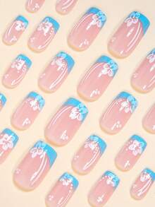 使用 24 片中方形按压式假凝胶指甲立即提升您的外观，清新可爱的春夏蓝色法式气质奶油夏威夷花朵指甲套装优雅裸粉色底色简约芙蓉花线条纹理全覆盖假指甲适合女性和女孩，包括 1 片粘合标签和 1 件迷你锉刀条果冻凝胶随机发货指甲用品指甲