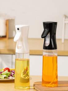 1个塑料喷油壶200ml/300ml，家用厨房烹饪工具橄榄油花生油芝麻油储油瓶，适用于公司团建户外烧烤喷油