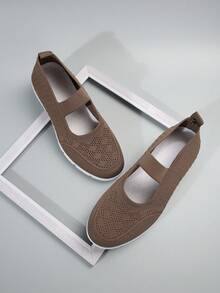 Women's Flat Slip-On Shoes, Comfortable Fabric Upper, Breathable And Non-Tiring, Versatile Casual Mom Shoes - Brown - View 6