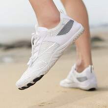 男女款五趾水鞋，适合东南亚游泳、沙滩、室内健身、速干水上鞋