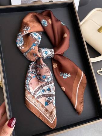 1 pieza Pañuelo cuadrado de satén estampado con estilo delgado y elegante con estampado de paisley vintage para mujer, pañuelo de cuello casual vintage bohemio para mujer, chal, ligero y delgado, cómodo pañuelo de mujer para uso diario y salidas en primavera y verano con vestidos