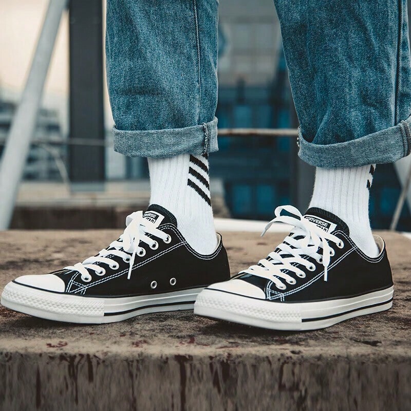 匡威男女通用经典低帮帆布鞋，2026年春季新款，学生及情侣休闲鞋，款式101001 - 黑色 - 查看 1