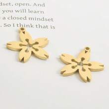 2pcs Fashionable 304 Stainless Steel Gold/Silver Plant & Flower Pattern Pendant, Vacuum Electroplated Durable Craft, Suitable For Necklace, Earrings, DIY Jewelry Making