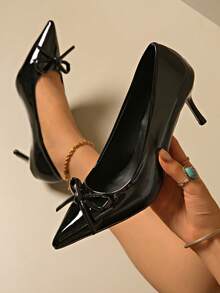 夏季纯色时尚通勤夜店性感派对优雅蝴蝶结尖头细高跟凉鞋，户外漆皮踝带高跟鞋，小猫跟，酒红色，黑色，白色，红色，适合搭配连衣裙