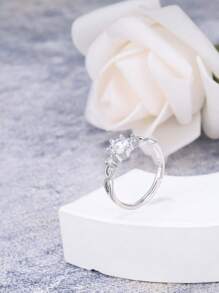 925 Silver Hypoallergenic Criss-Cross Open Ring With Cubic Zirconia, Elegant Diamond Design Ring, Suitable As Birthday Gift