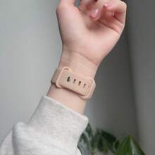 1 pièce Bracelet mince en silicone compatible avec pour femmes Sport 38mm 40mm 41mm 42mm 44mm 45mm 46mm 49mm, bracelet fin en caoutchouc compatible avec Série Ultra S10 9/8/7/6/5/4/3/2/1 SE