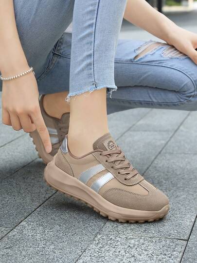 女士休闲运动鞋，春秋季新款卡其色系带透气低帮鞋，户外徒步防滑跑步鞋