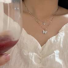 Double-Layer Butterfly Pendant Necklace – Dainty Minimalist Collarbone Chain, Understated Elegance