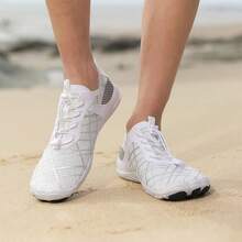 男女款五趾水鞋，适合东南亚游泳、沙滩、室内健身、速干水上鞋