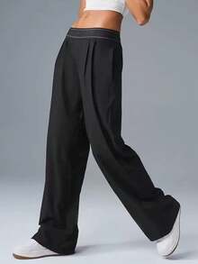 女士轻便高弹跑步裤 - 休闲速干运动裤，带拉链口袋。宽松、高弹、透气速干的运动裤，适合跑步、徒步、健身等运动。休闲风格，采用优质柔软面料，舒适透气，弹性极佳，完美适用于各种运动场景。 - 黑色 - 查看 4