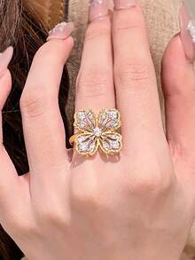 1 件复古奢华法式金色蕾丝四叶花戒指，适合女性日常佩戴、节日、派对、女友礼物、皇家风格珠宝