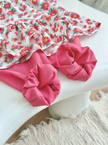 Conjunto de 2 peças de blusa e calça lanterna com estampa floral elegante e babados para meninas, adequado para atividades ao ar livre, fotografia, uso diário, piquenique, escola, primavera/verão