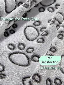 Pet Blanket, Dog Paw Print, Suitable For All Seasons. Soft And Warm Pet Blanket For Small, Medium, And Large Dogs. Pet Accessories For Dogs, Cats, And Pets