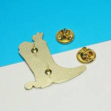 1pc I Have A Snake Creative Brooch In My Boots, A Gift Brooch For School And Graduation Seasons, Used For Backpacks, Fashion Accessories, Clothing Decoration, And Unique Gifts Backpack For School