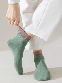 1 Paar/5 Paar Damen Olive Grün gestreifte Muster bequeme, lässige, weiche, leichte Knöchelsocken, vielseitig für den Sommer