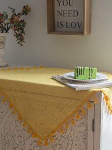 Tokoto 1 块镂空蕾丝黄色桌布，波西米亚现代涤纶/亚麻方形桌布，适合圣诞节装饰、万圣节派对、小桌子、床头柜、沙发、玄关柜、鞋柜，全年使用 - 黃色 - 查看 5