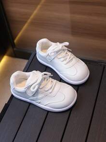 儿童休闲鞋，2025 年新款，流行女童/男童运动鞋，运动鞋，简约设计，鞋底柔软耐用（请根据实际脚长选择）