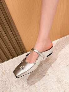 Xin Jing Shoes Fall/Winter Women's Fashion Rhinestone Flower Strap Flat Comfort Commuting Casual Shoes With Hidden Wedge Heel