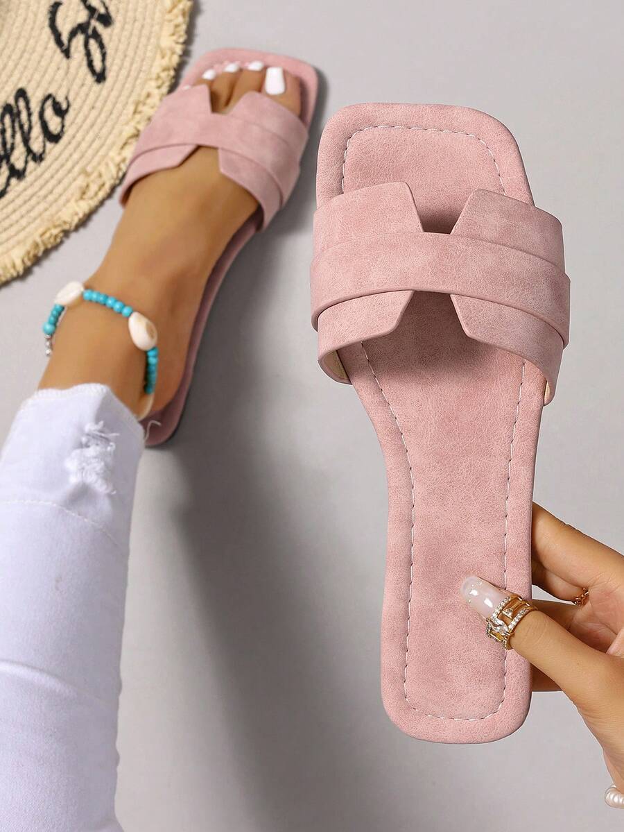 新款春夏品牌 H 款女士拖鞋，时尚休闲罗马一脚蹬凉鞋，黑色/米色/棕色平底休闲舒适拖鞋，博主推荐 Desert Key 法式优雅水钻厚底坡跟凉鞋，夏季沙滩鞋，简约室内外拖鞋，鳄鱼纹金属装饰一脚蹬平底凉鞋