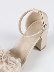 Women's Apricot 3D Flower Decor Square Toe Thin Strap Chunky Heel Sandals, Cute And Elegant Style For Wedding, Party, Spring And Summer