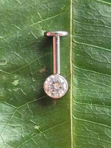 1 pieza Pendiente de cartílago con rosca interna, joya corporal con piercing de titanio G23 de 16G con un solo cristal de circonita vertical redondo