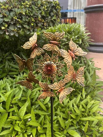 1pc Metal Kinetic Windmill, Outdoor Garden Decor, Battery-Free, Unique Butterfly Wind-Powered Rotating Design, Suitable For Garden - Yard Decoration, Outdoor Ornament