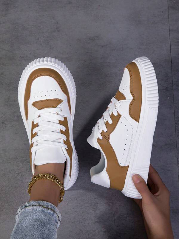 Women's New Round Toe Comfortable Lightweight Versatile Soft Outsole Lace-Up Low Top Outdoor Casual Sneakers, Suitable For New Year Outfit And Festivals