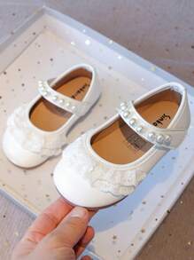 1Pair Of Girls Pearl And Lace Embellishments Faux Leather Material None Round Toe Low Top Hook And Loop Strap Flat Sole Sweet And Elegant Style Princess Shoes Parties, Weddings, Photo Shoots And Other Occasions Baby Flats