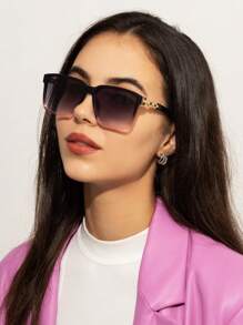 1 buc ochelari de soare pentru femei, cu aspect pătrat și gradient, stil retro, minimalist, versatili pentru exterior, vacanță, călătorii, pentru vacanță de vară la plajă, exterior, ochelari de soare de călătorie, cu lanț, stil elegant, ramă pătrată supradimensionată