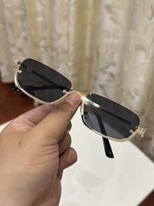 1 pièce Lunettes de mode femme décontractées rétro à demi-monture noires en métal, convient pour les sorties quotidiennes, la décoration de plage d'été