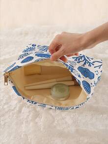 1pc Shell Pattern Print Toiletry Bag Travel Organizer, Suitable For Beach, Swimming Pool, Swimsuit, Travel Storage Bag, Cosmetic Bag, Makeup Bag, Vacation Organizer, Large Capacity Toiletry Bag For Lipstick, Brushes, Skincare, Phone, Coins, Small Items, Multipurpose Use At Home, Gift, Vacation And Holiday, Teenage Wash Bag, School Makeup Bag, Back To School Supplies, Cosmetics And Toiletries Storage, School Supplies, Storage Bag, Room Decor