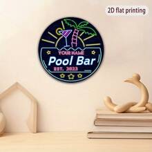 1 Stück runde bedruckte Aluminium Hinweistafel mit Neonlichtern, präsentiert Strand-Atmosphäre mit Cocktails, Palmen und Sonnenschein, erzeugt eine tropische Resort-Stimmung. Diese Beschilderung ist ideal für Pool-Bars und Strand-Erholungsbereiche in tropischen Resorts und macht ein perfektes Geschenk für Reiseliebhaber, um ihr Verlangen nach einem Strandurlaub zu erfüllen.