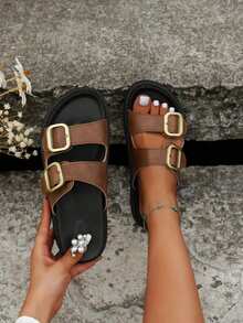 Novas sandálias plataforma femininas plus size, estilo minimalista versátil e moderno, design de peito do pé coberto em cor sólida, macio e confortável