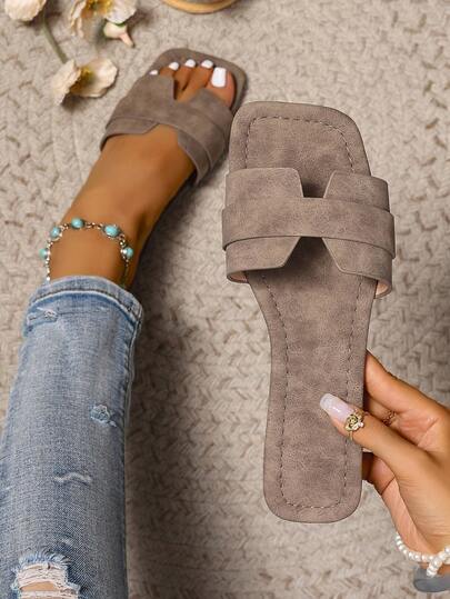 New Spring/Summer Fashion Brand H Slippers For Women, Net Celebrity Casual Roman Style Slip-On Slippers, Comfortable Slouchy Black/Beige/Brown Flat Embossed Sandals, Blogger Recommended Desert Key French High-End Rhinestone Thick Bottom Platform Slide Sandals, Minimalist Indoor Home Non-Slip Beach Shoes, Summer Goddess Wind Slippers, Romantic Assist Love French Low Heel Round Toe Slides