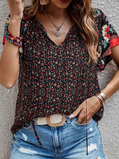 Women's Summer T-Shirt Casual Loose Fit Stylish Floral Print V Neck Short Sleeve Tops
