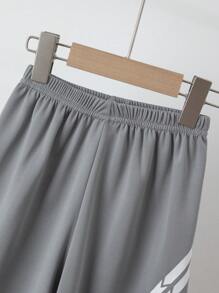 مجموعة رياضية للأولاد قطعتين، قميص تي شيرت بأكمام قصيرة من شبكة خفيفة وشورت مناسبة للأعمار من 4 إلى 12 سنة، مناسبة للجري والكرة والسلة