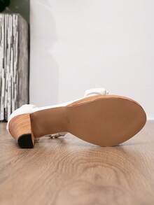 Sandali da donna con zeppa e piattaforma bianca, decorati in PU, versatili, con cinturino alla caviglia, punta quadrata, tacco chunky, punta aperta, sexy, adatti per uso quotidiano, manifestazioni, feste