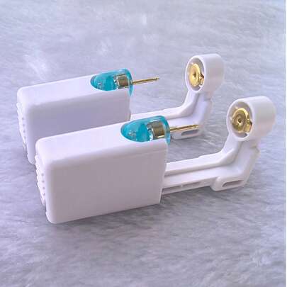 Simple Self-Piercing Kit For Girls With Disposable Piercing Gun And Stainless Steel Earring Studs