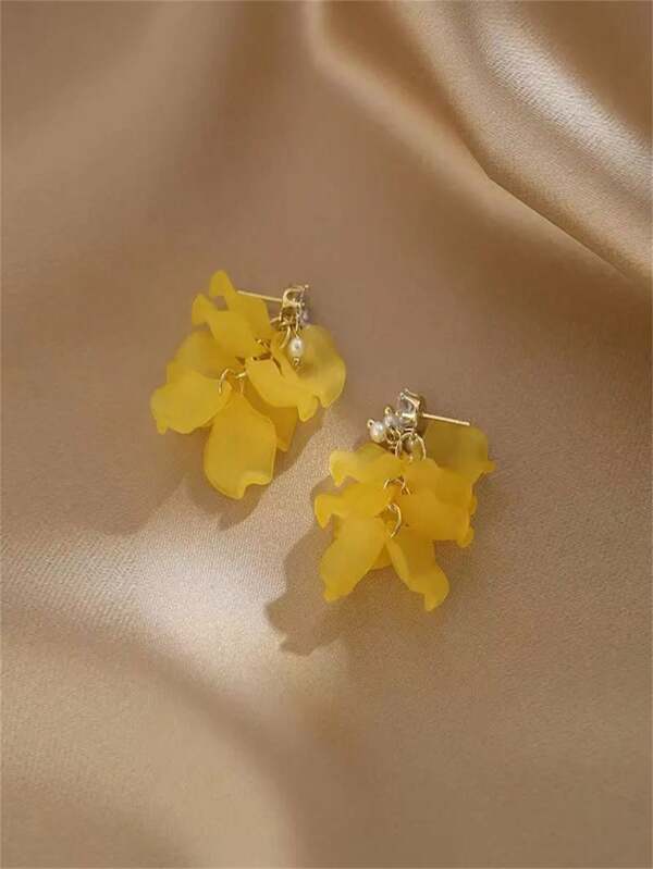 Elegant Matte Floral Pearl & Sparkling Zirconia Stud Earrings, Vintage French Luxurious Stylish Earrings For Women
