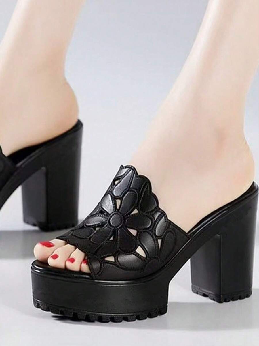 女式镂空花朵厚底高跟凉鞋，坡跟舒适夏季户外拖鞋 2025 新款 - 黑色花朵 - 查看 1