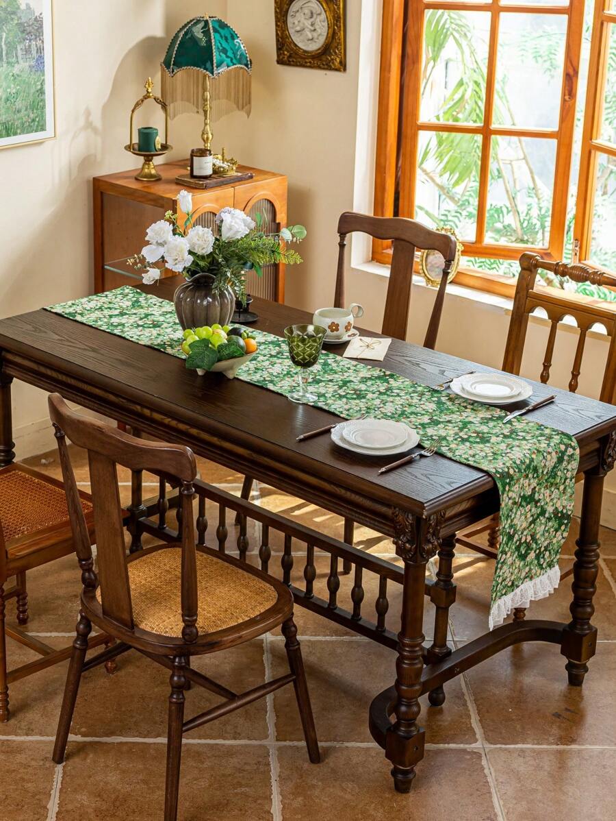 1pc Vintage Green Base Floral Jacquard Table Runner, Suitable For Cafe, Afternoon Tea Decor, Dining Table Events