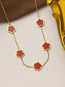 Collier en acier de titane avec fleur de trèfle à 5 feuilles pour femmes, pendentif de trèfle minimaliste sur chaîne de clavicule, style européen et américain à la mode