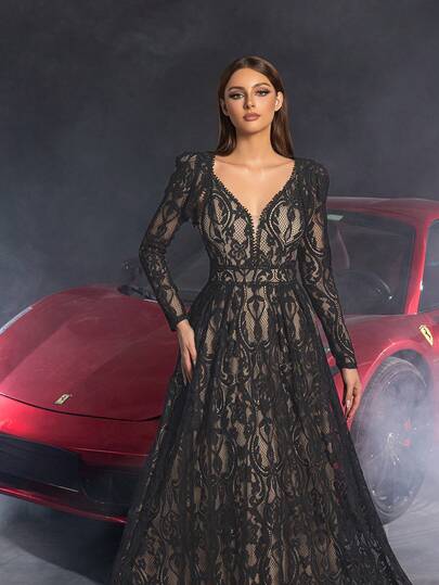 Elegant Lace Wedding Dress Two Pieces Set | Featuring A Deep V-Neck With Intricate Floral Patterns, A-Line Silhouette, Suitable For Dreamy Garden Weddings, Bridal Galas, And Flowing Evening Events Black Spring