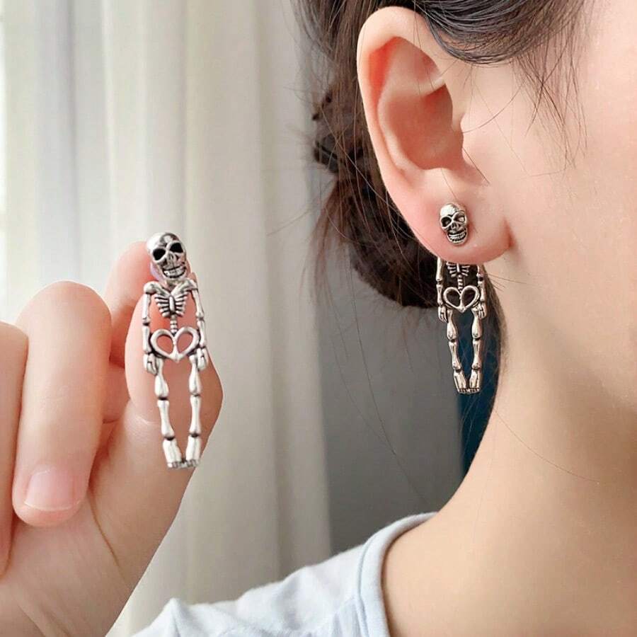 Vintage Hollowed Out Antique Silver Skull Earrings With Exaggerated And Quirky Personality, Skull Alloy, Festive Atmosphere, Creative Single Item Female Earrings