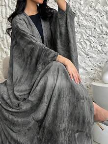 一件优雅休闲扎染印花长款开衫，透气长袍披肩，适合日常穿着和春季聚会。 - 灰色 - 查看 3