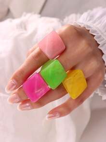 4pcs/Set Asymmetrical Twisted Square Solid Color Resin Ring Set, Fashionable Solid Color Resin Rings For Summer